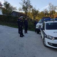 Bačena ručna bomba ispred dvorišta porodične kuće u Mostaru