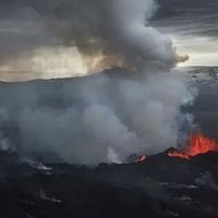 Eruptirao vulkan Ruang, aerodrom zatvoren, stanovništvo evakuirano