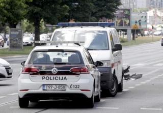 Dvoje putnika ispalo iz autobusa na stajalištu u Sarajevu, teže povrijeđen 70- godišnjak 