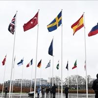 Zastava Švedske podignuta u sjedištu NATO-a
