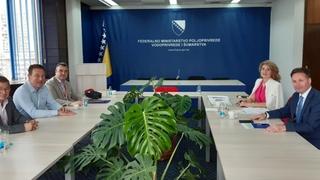 Ministar Hrnjić razgovarao s predstavnicima AVP Sava o projektima zaštite od poplava u USK