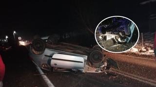 Nesreća u Busovači: Automobil završio na krovu
