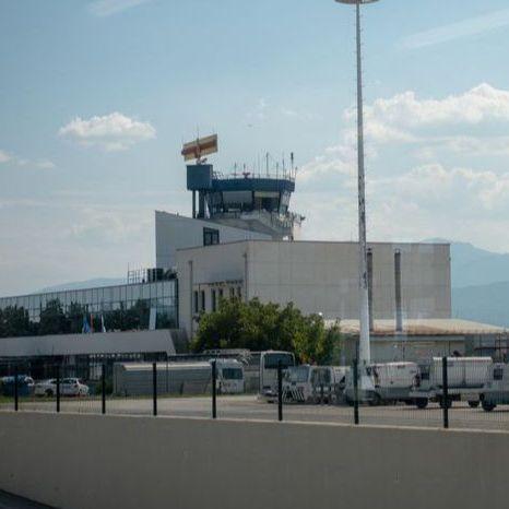 Incident u Skoplju: Napadači upali u toranj, tukli kontrolore leta, reagovao i NATO