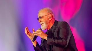 "Merlinomanija" i u Sloveniji: Dino Merlin oduševio publiku na prvom od dva rasprodana koncerta u Ljubljani