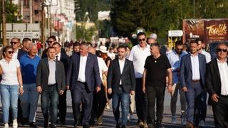 Počeo protest: Pojavili se Košarac, Višković i Ćosić, traže da se obustavi podizanje optužnice protiv Dodika