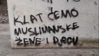 Precrtani uvredljivi grafiti na mostu Franje Tuđmana u Čapljini