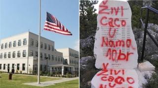 Američka ambasada: Osuđujemo vandalski napad na spomenik žrtvama Mušana Topalovića 