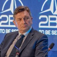 Pahor: Ako se ispostavi da iza događaja na sjeveru Kosova stoji Srbija, to bi bio znak da ostaje u sferi Moskve