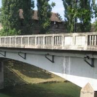 Policajci spriječili djevojku da skoči s mosta u rijeku Vrbas