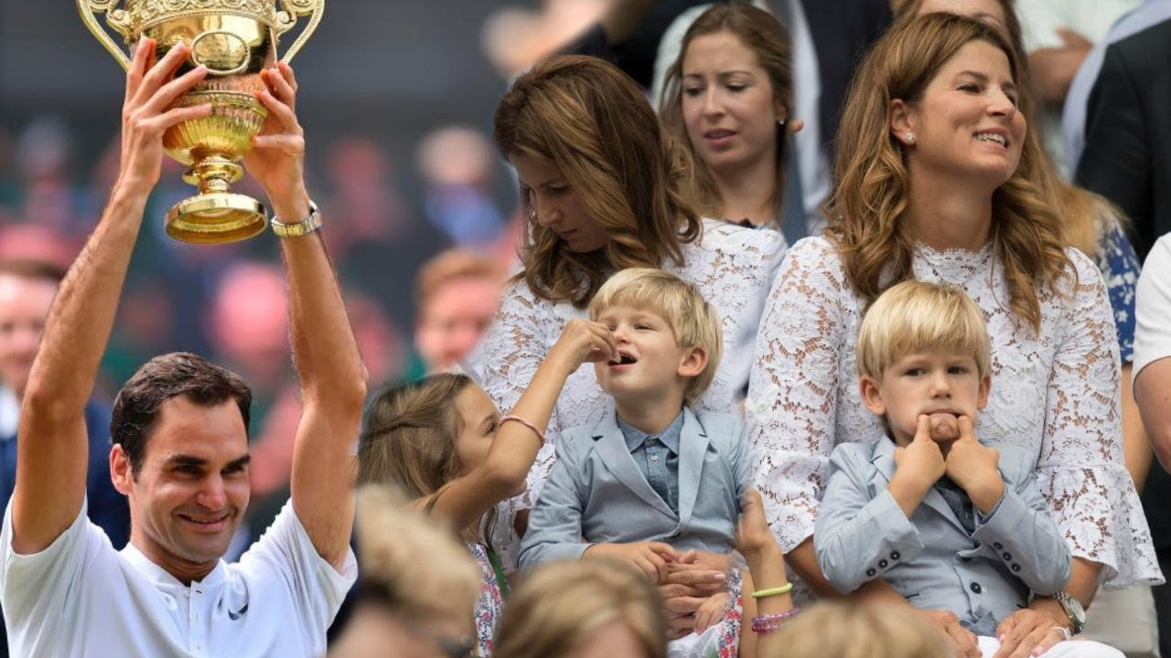 Federerova djeca na ulici prodaju limunadu