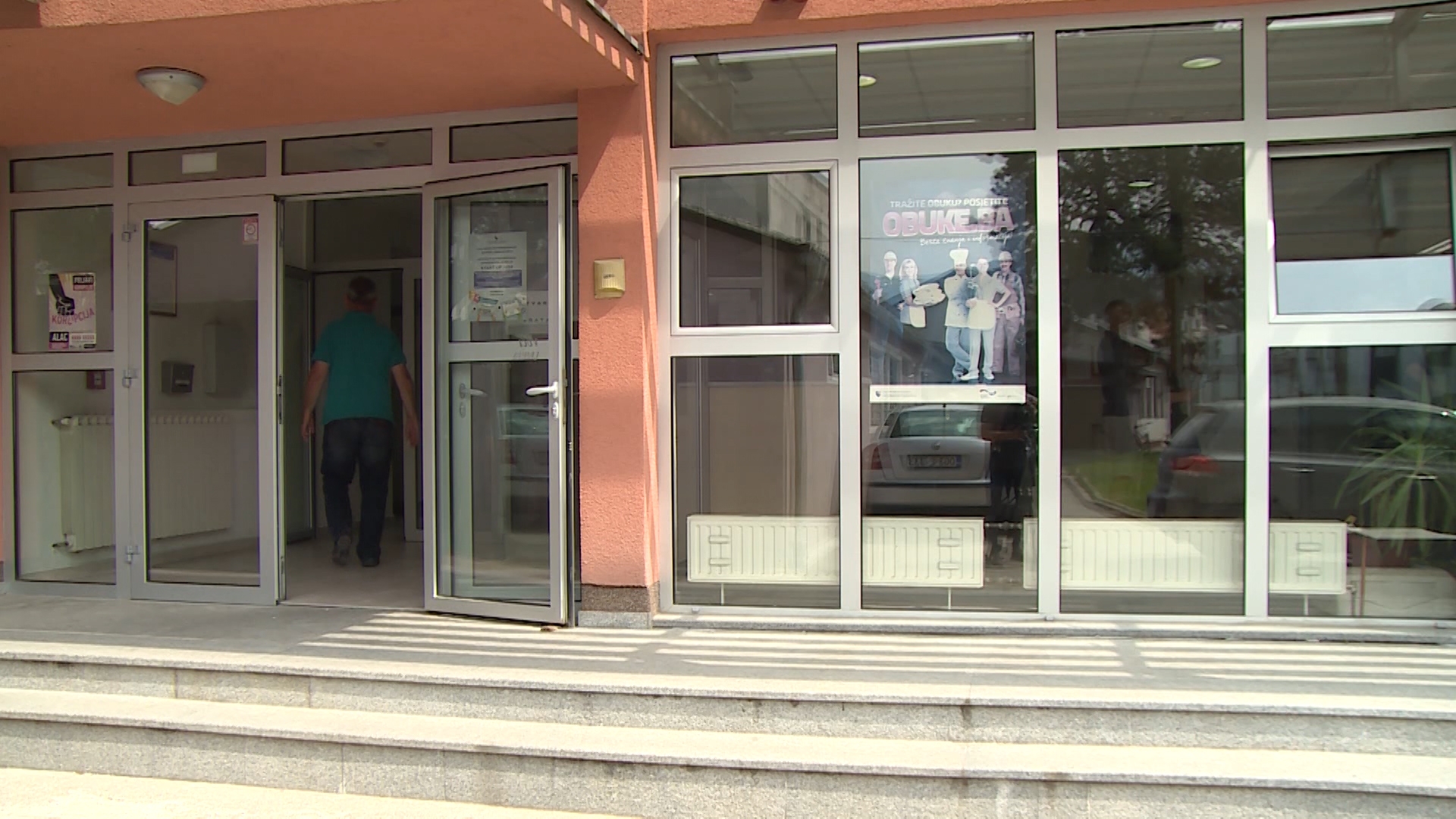 Za osam mjeseci 1.000 građana u potrazi za boljim životom napustilo USK