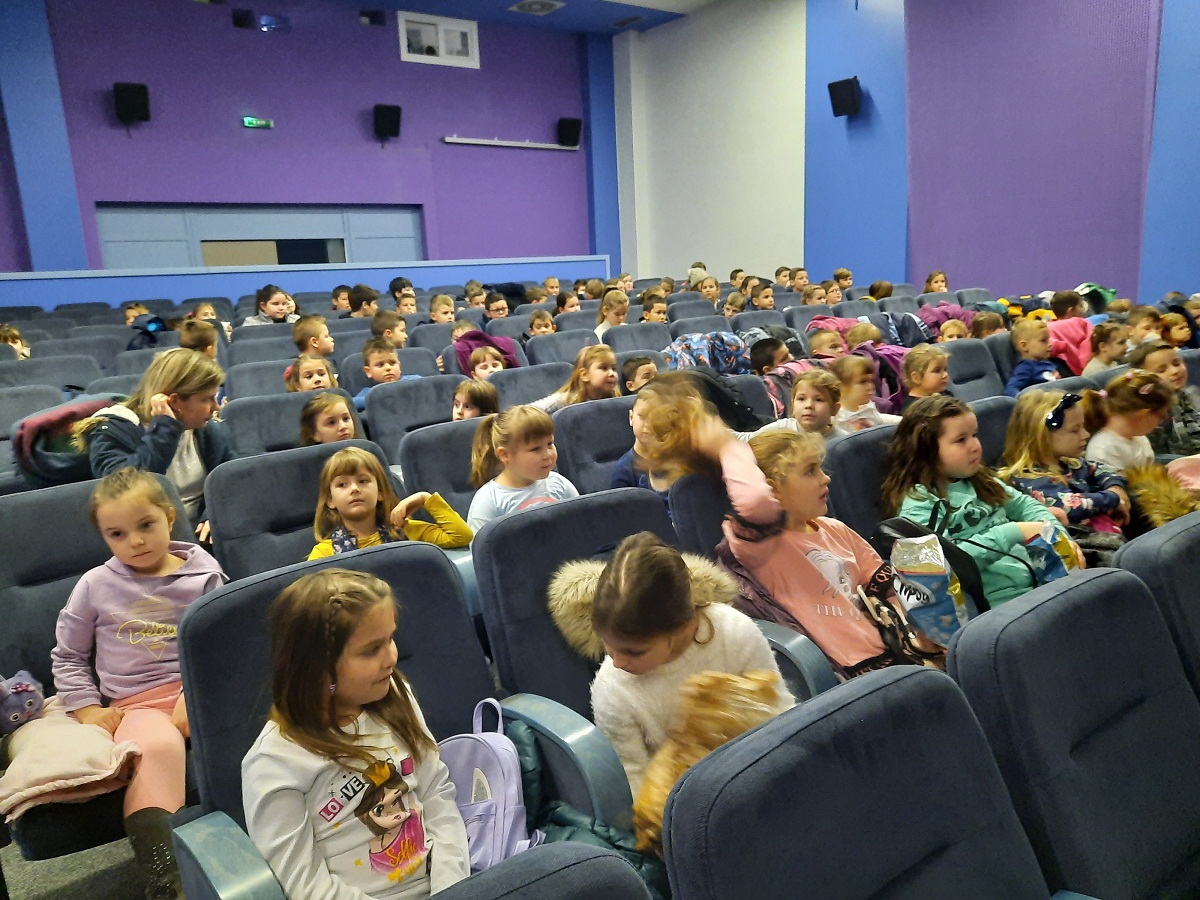 U projekcijama uživaju i filmofili iz Žepča, Zavidovića i Tešnja