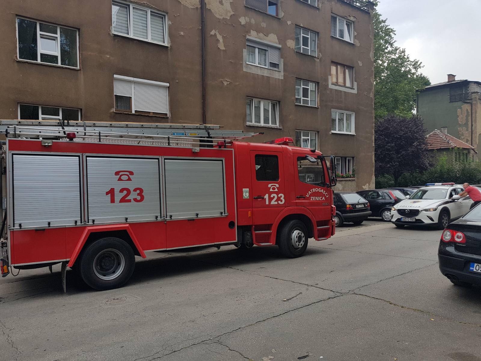 Planuo stan, vatrogasci spašavali vlasnika
