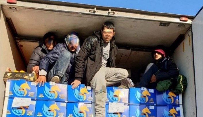 Četiri Marokanca pronađena u šleperu BiH registarskih oznaka