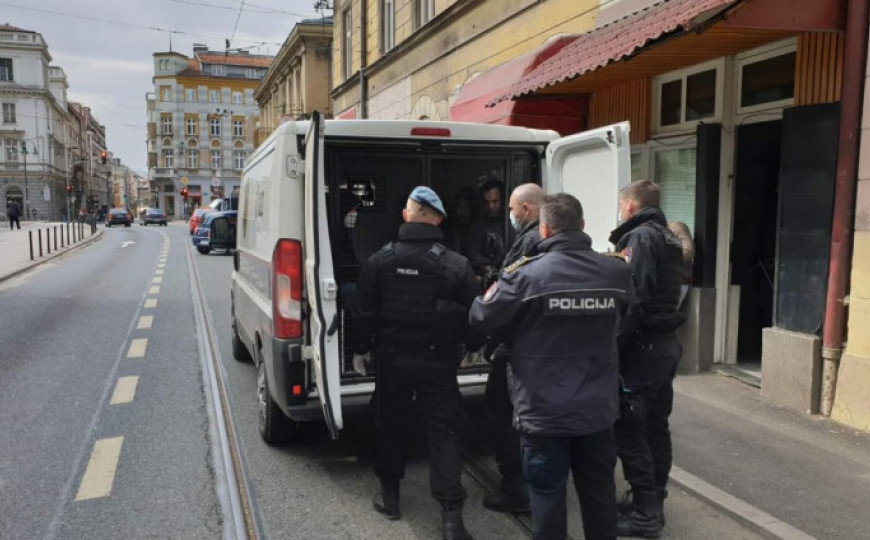 Nepoznati napadač maloljetniku slomio vilicu u centru Sarajeva