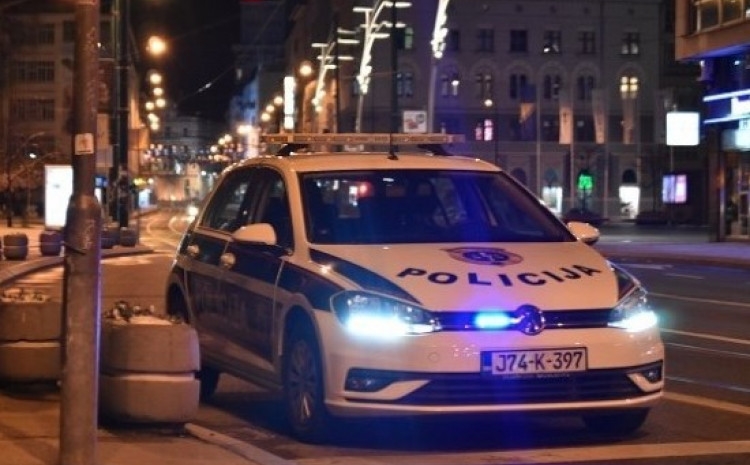Policija rasvijetlila razbojništvo u Novom Gradu: Ženi oteo mobitel