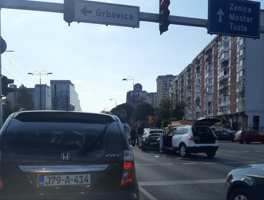Saobraćajna nesreća na Pofalićima, povrijeđena jedna osoba
