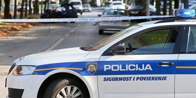 Muškarac ubio staricu pa presudio sebi