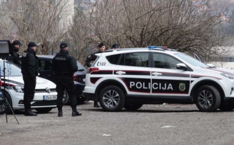 Razbojništvo u Sarajevu: Dvojica pljačkaša s nožem upali u prodavnicu i oteli novac
