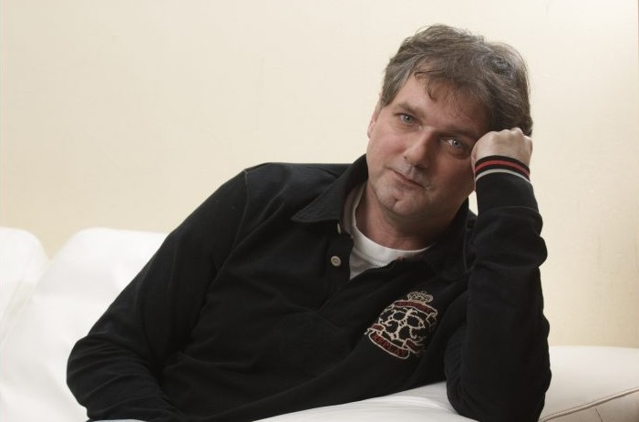 Glumica otkrila potresne detalje Mandine smrti: "Umro je na rukama meni i svojoj ženi"