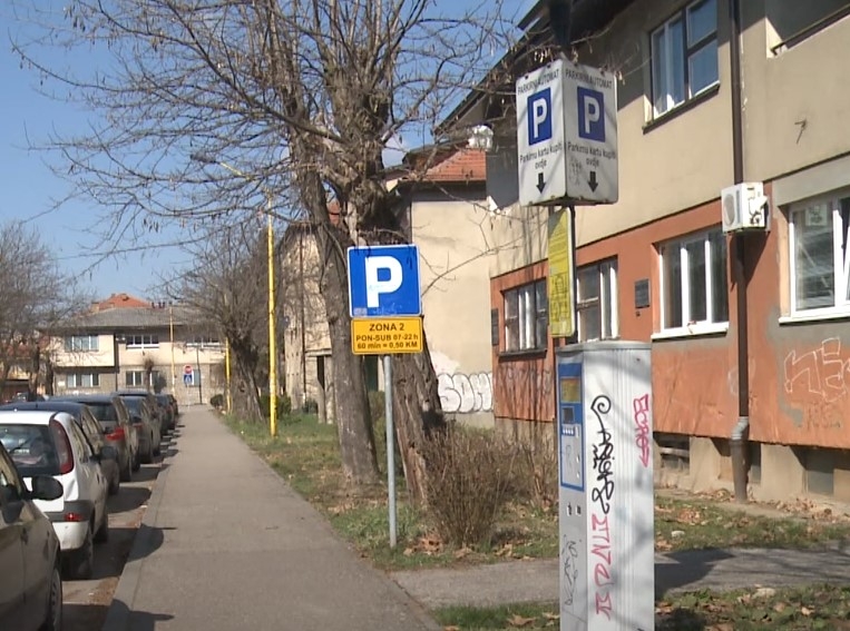 Uskoro plaćanje parkinga SMS porukom u Tuzli
