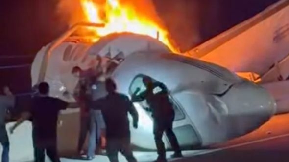 Avion u vlasništvu poznatog milijardera srušio se na autoput
