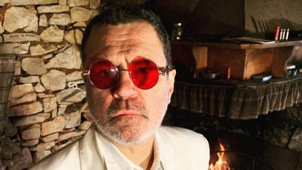 Pjevaču alkohol uništio život: "Imam cirozu jetre, neurotične probleme i jedva hodam"