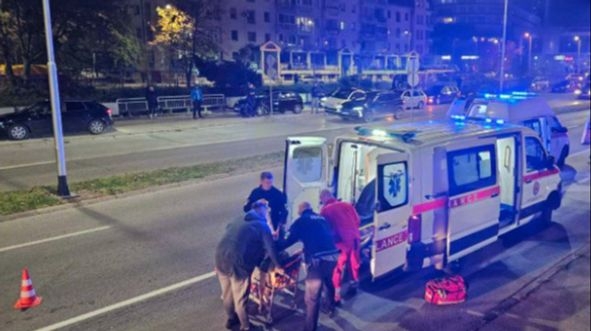 Drama u Živinicama: Bilbord pao na ženu tokom oluje, završila na hirurgiji