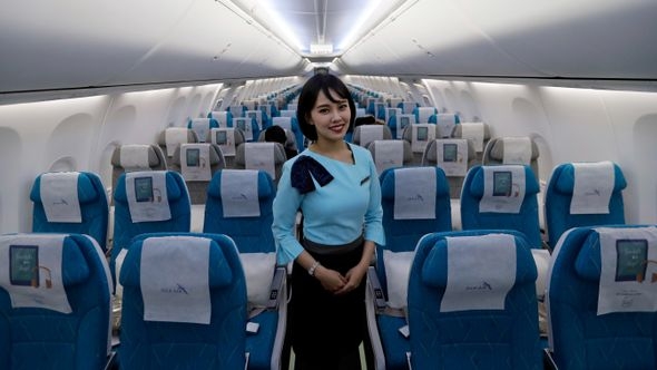 Stjuardesa otkrila koje piće bi trebalo izbjegavati u avionu po svaku cijenu: "To je sumnjivo"
