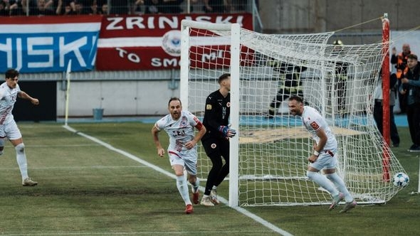 Odluka pada u Mostaru između gradskih rivala: Velež juri preokret, Zrinjski brani gol prednosti i sanja novi pehar
