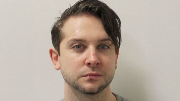 Zločini iza slave: Britanski pjevač dobio 14 godina zatvora zbog silovanja i napada