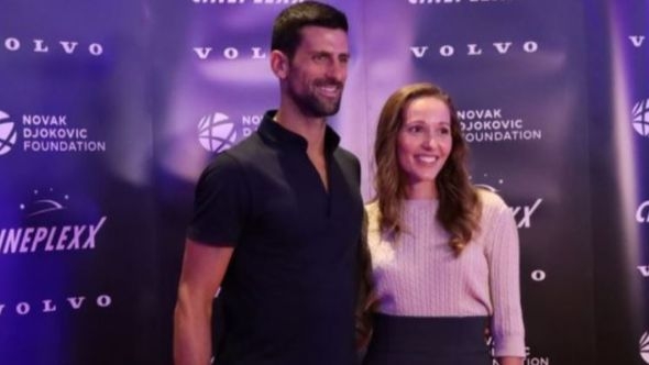 Jelena i Novak Đoković snimljeni u trenucima nježnosti: Ne skidaju pogled jedno s drugog