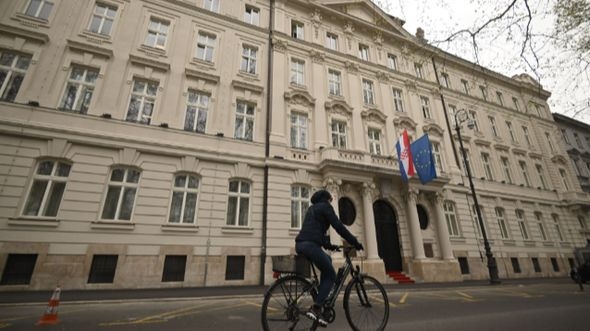 MVEP poziva hrvatske državljane u Iranu da napuste zemlju