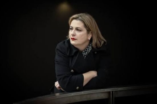 Knjiga i dalje ide na more, ali ekran mijenja navike: Petina mladih nikad nije pročitala knjigu