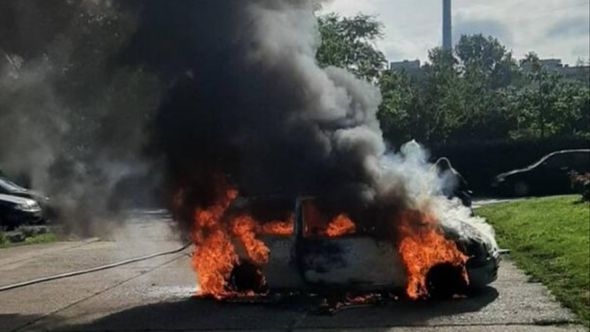 Automobil nestao u plamenu u Banjoj Luci