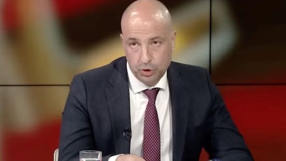 Pašić u 14. minuti intervjua: "Sporne zabilješke sam zalijepio u TCMS"; sedam minuta kasnije "Zabilješke nisam unio u TCMS!"