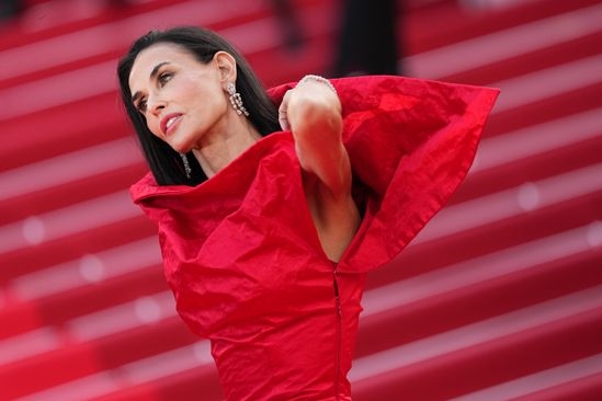 Demi Mur zablistala u Kanu: Gucci haljina privukla sve poglede