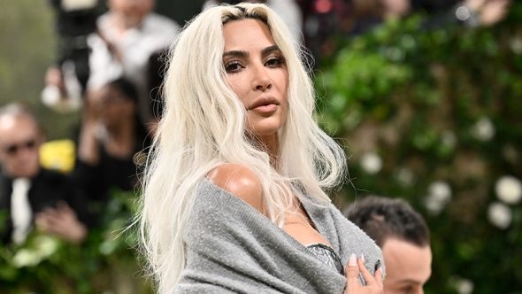 Kim Kardašijan šokirala ljude haljinom na Met Gali: Mnogima nije jasno kako je mogla disati