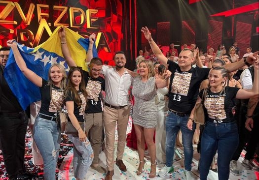 Vijorila se zastava BiH u "Zvezdama Granda": Ahmed i Elvis uz Viki Miljković do finala stigli