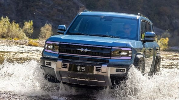 Defender i Land Cruiser dobivaju kineskog konkurenta u Evropi