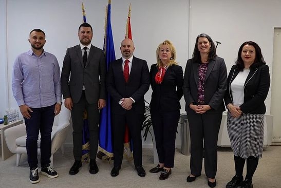 Jačanje investicione saradnje: Sastanak direktora FIPA i otpravnika poslova Ambasade SAD