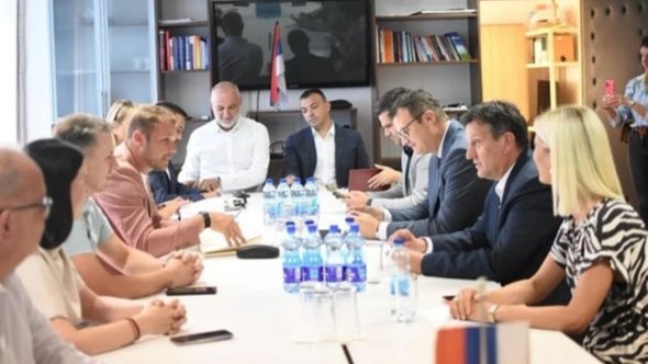 Opozicija iz RS održala sastanak, prave plan za izbore: Bez prisustva Crnadka i Vukanovića