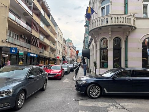 Novi saobraćajni kolaps u centru Sarajeva: Vozila u dugim kolonama 