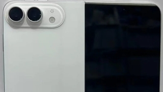 Stiže iPhone Ultra: Nove fotografije makete otkrivaju dosad najbolji pogled na prvi Appleov sklopivi telefon