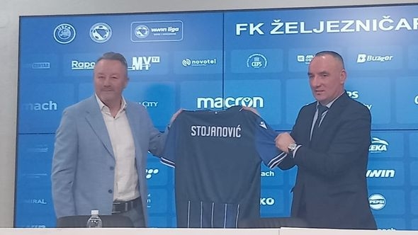 Slaviša Stojanović predstavljen u Plavom salonu: Uspjeh nije moguć bez potpune sinergije u klubu