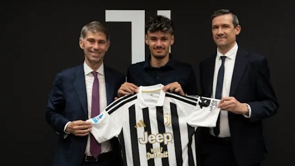 Video / Juventus pokazao prve sate Alajbegovića, kamere pratile svaki njegov korak