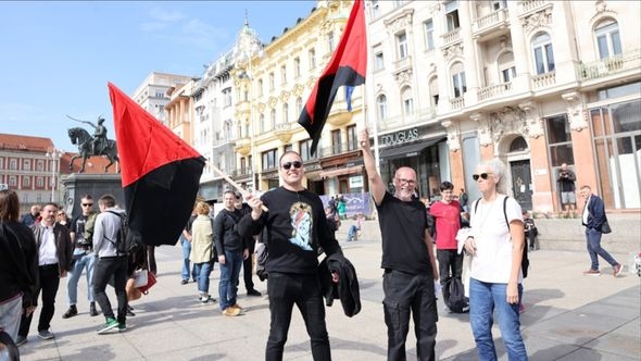 Protest protiv obaveznog vojnog roka u Zagrebu: "Nismo topovsko meso"