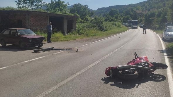 Nezgoda u Goraždu, motociklista povrijeđen