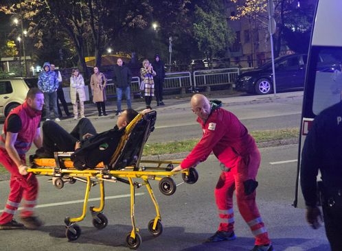 Oglasila se policija o požaru u Tuzli: Stradalo deset lica, među povrijeđenima ima i pripadnika spasilačkih ekipa