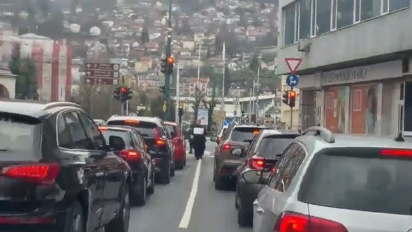Video / Velike saobraćajne gužve zabilježene u Sarajevu 